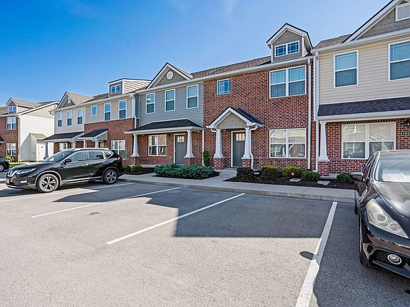 3rd image of 1043 Wells Way