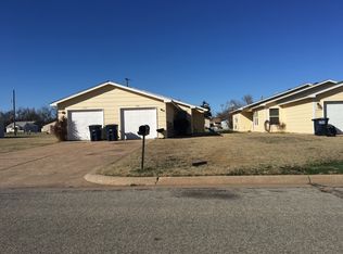 2114 W Pine Ave, Enid, OK 73703