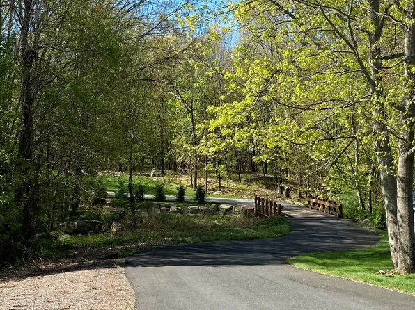 20 Trevor Court, Manchester, CT 06040