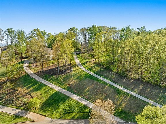 4th image of 317 Laurel Ridge Ln