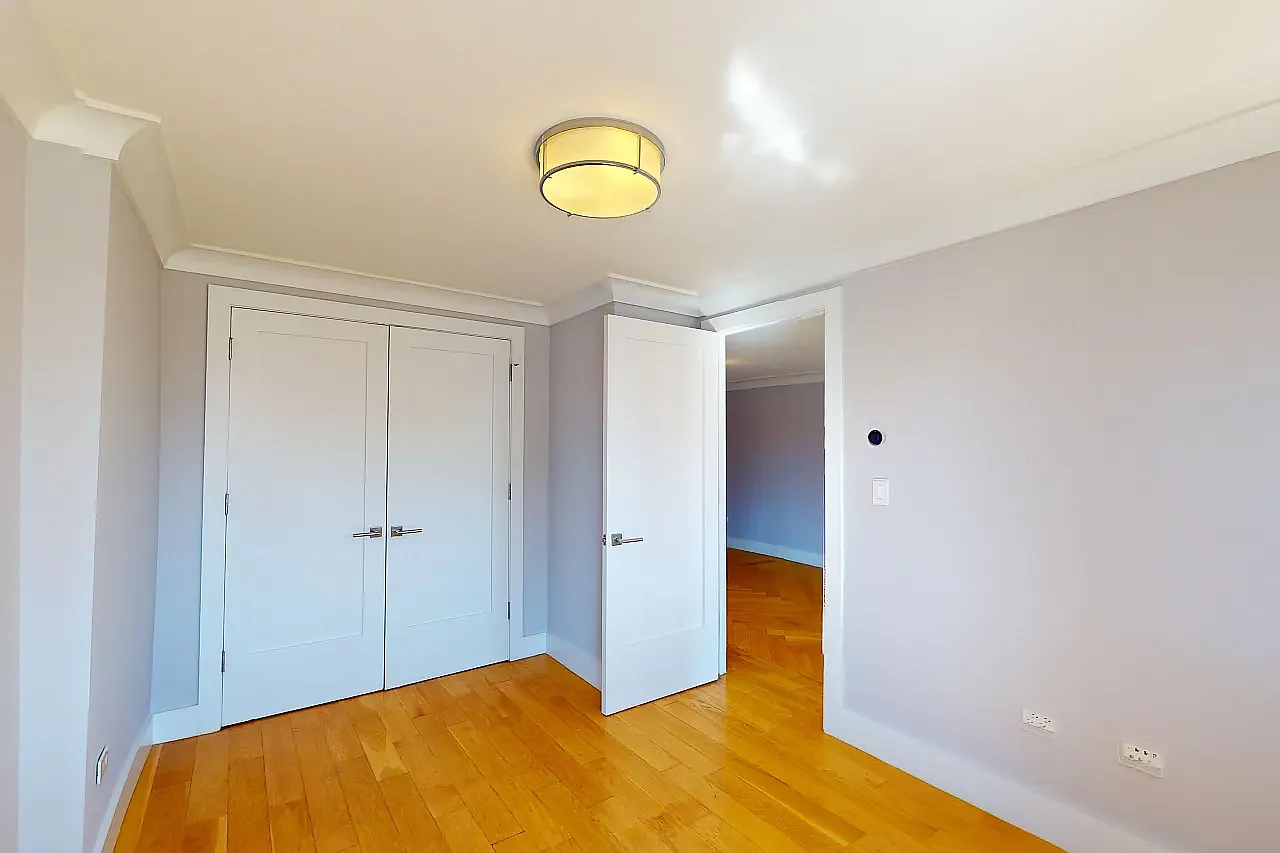 70 West 93rd Street — Photo 4