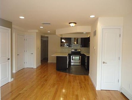 1st image of 3132 38th St APT 3B