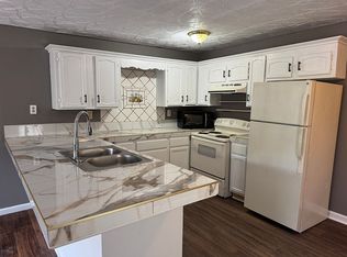 404 Congleton Hollow Rd, Mckee, KY 40447