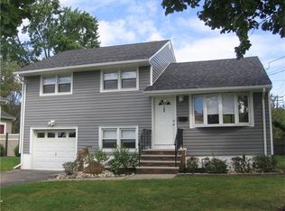 138 Fordham Pl, Colonia, NJ 07067