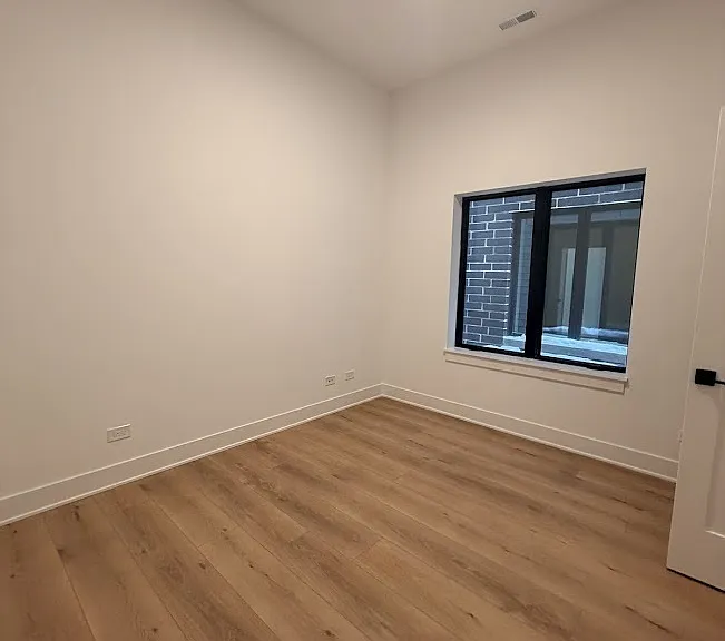 1620 W Hastings St #201 — Photo 6