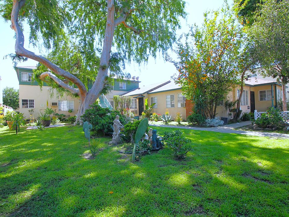 1st image of 14138 Sherman Way #14138