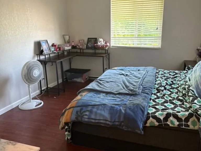 1336 E Mountain View Rd #202 — Photo 12