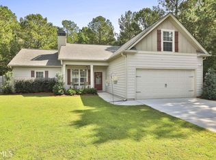 38 Park Pines Ct, Grantville, GA 30220