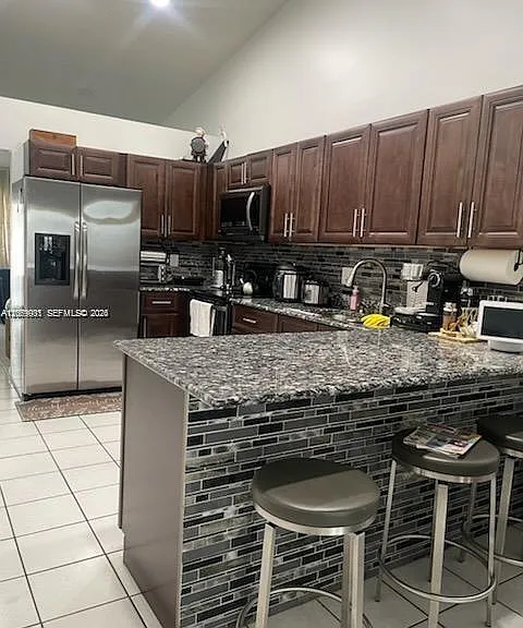 8830 NW 115th St — Photo 3