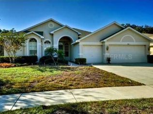 1912 Raven Manor Dr, Dover, FL 33527