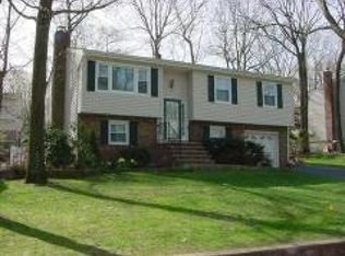 136 Marne Rd, Hopatcong, NJ 07843