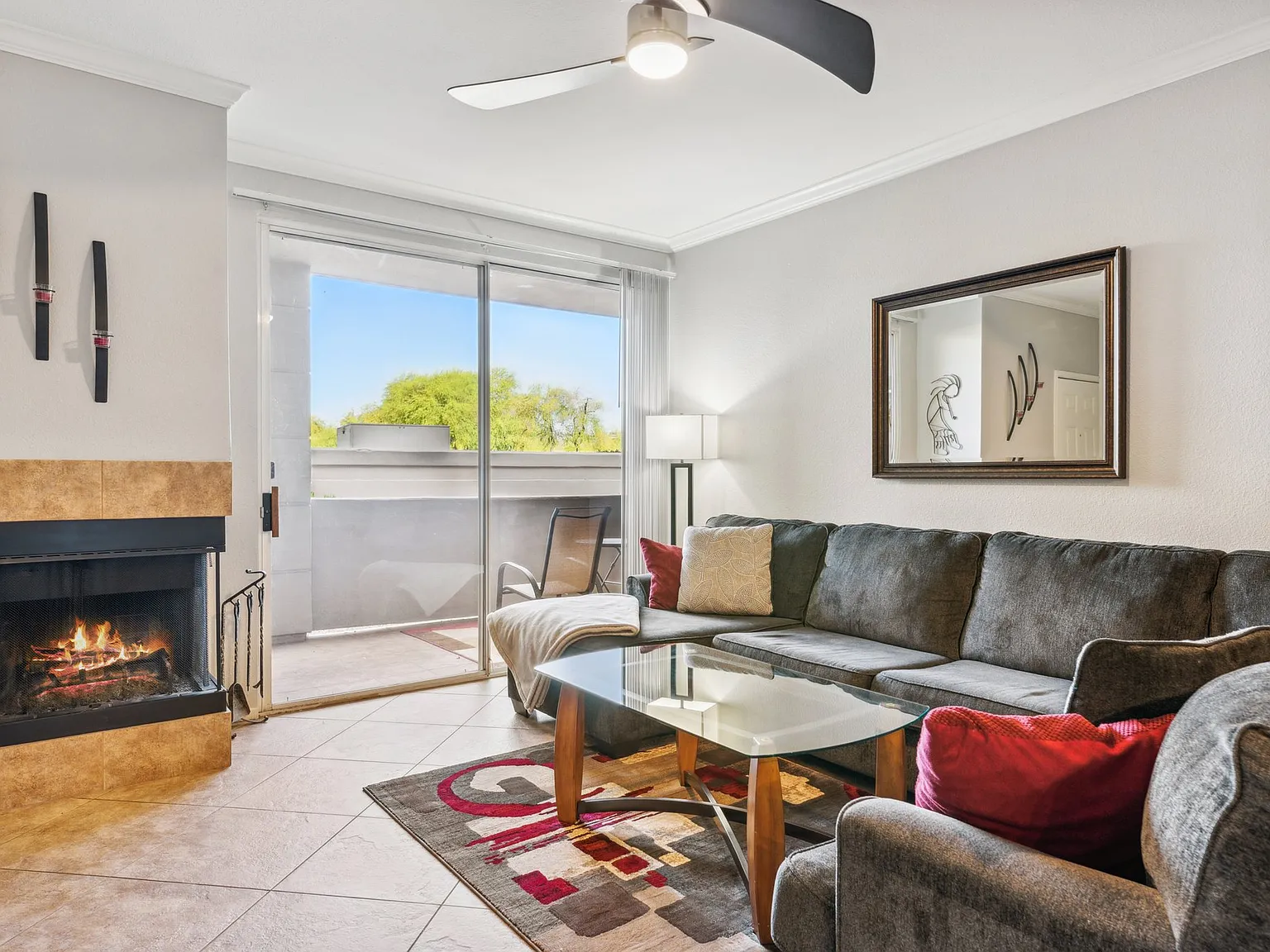 1 bed, 772 sqft, $1,900 — Photo 2