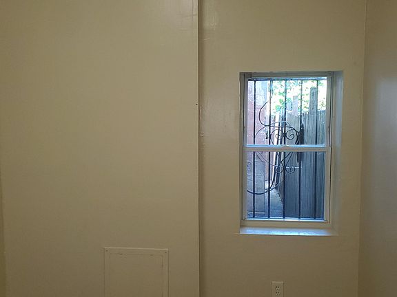 5th image of 647 E Clearfield St Fl 1ST