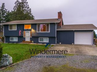 1064 Ridgeway Dr, Oak Harbor, WA 98277