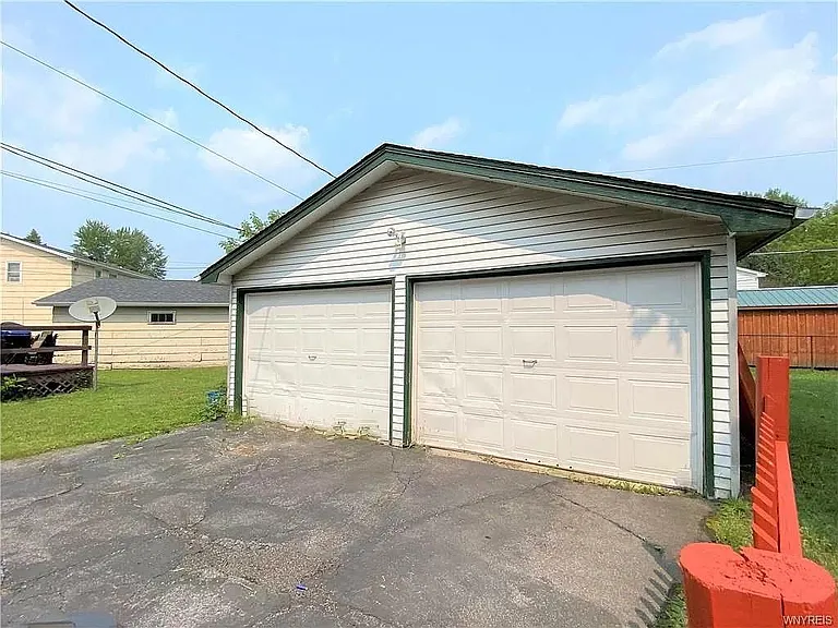 40 W Summerset Ln — Photo 27