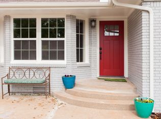 2217 Huntleigh Dr, Village, OK 73120
