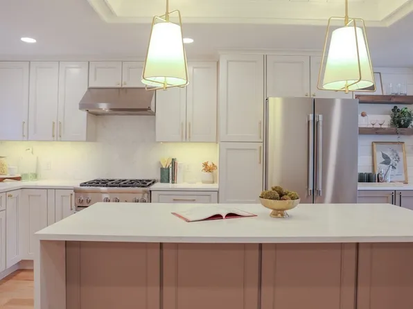 47 Snow Hill St #2, Boston, MA 02113