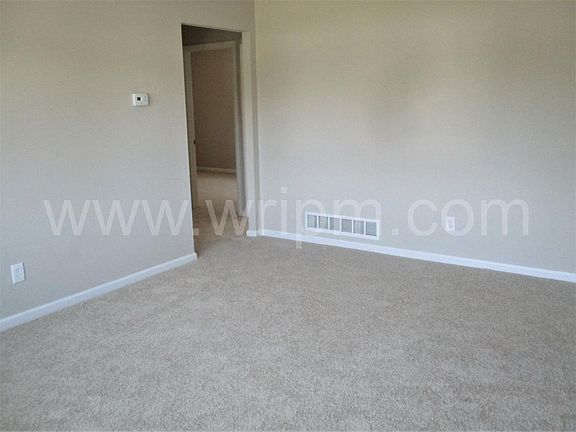 3rd image of 36 Rambleton Dr