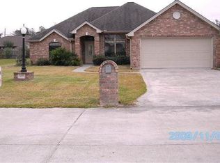 127 Troy St, Bridge City, TX 77611