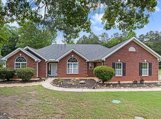 1207 Fox Creek Dr, McDonough, GA 30252