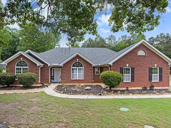 1207 Fox Creek Dr, McDonough, GA 30252