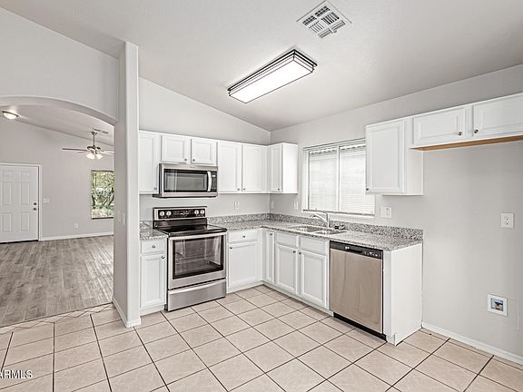 4th image of 3526 W SANDS Drive