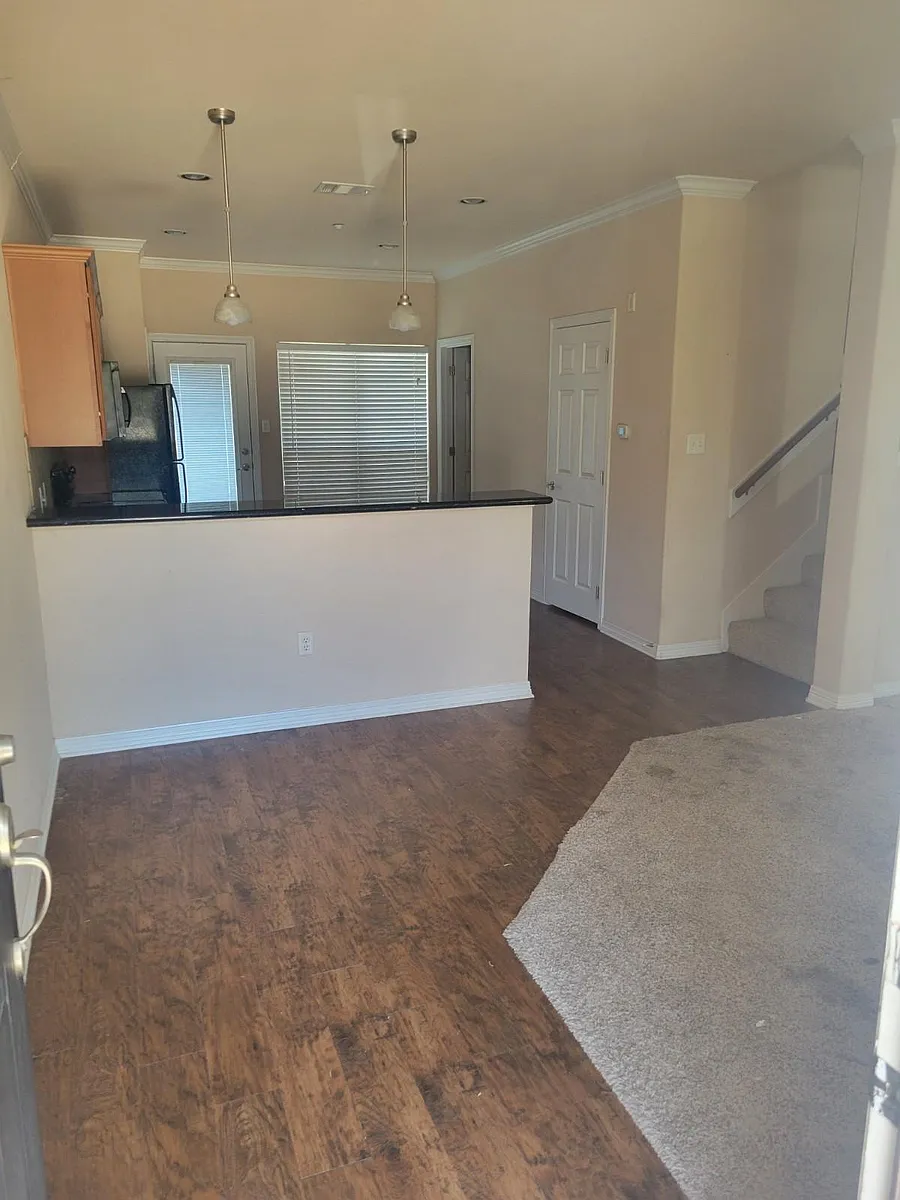Building Photo - 305 Holleman Dr E #1705