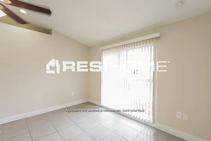8000 Glenridge Loop W — Photo 6