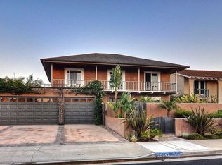 6842 Via Carona Dr, Huntington Beach, CA 92647