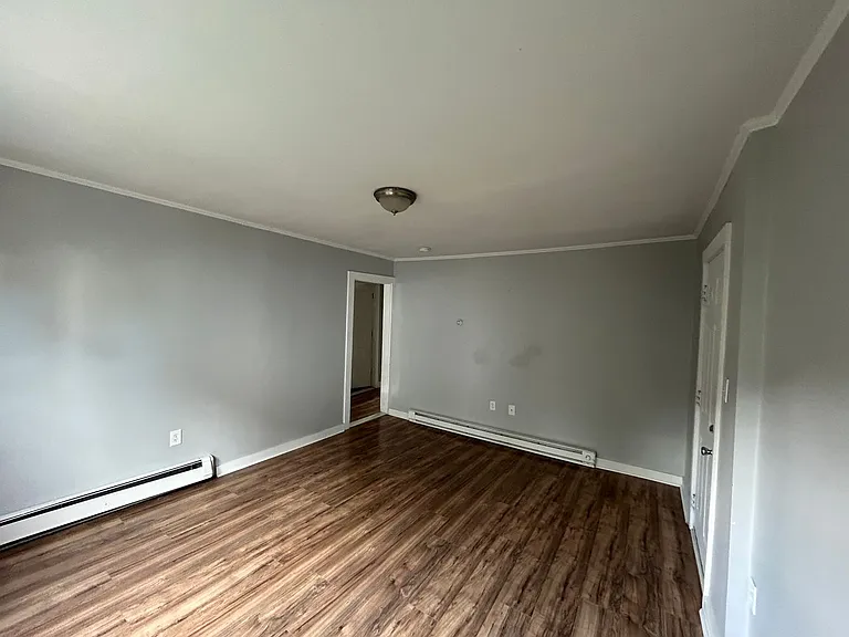 906 Portland Street — Photo 11