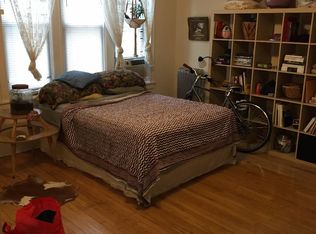 3174 N Hudson Ave #10, Chicago, IL 60657