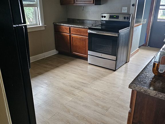 3rd image of 1337 S 75th St