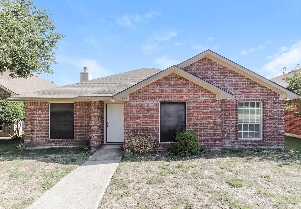 1504 Taylor Dr