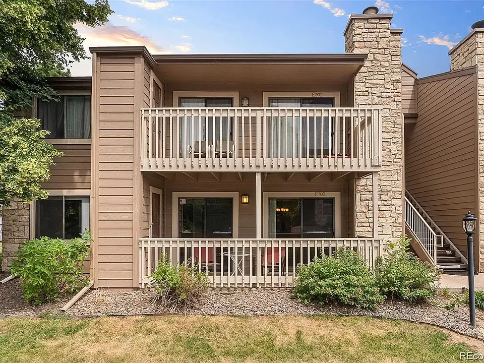 10283 E Peakview Ave #102