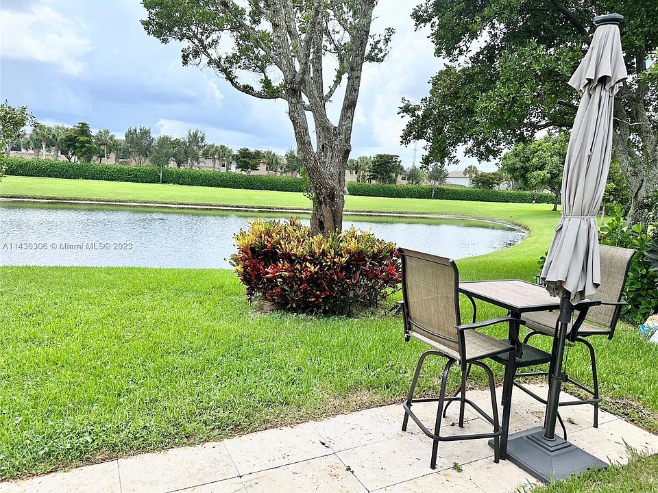 1st image of 7856 Coral Lake Dr