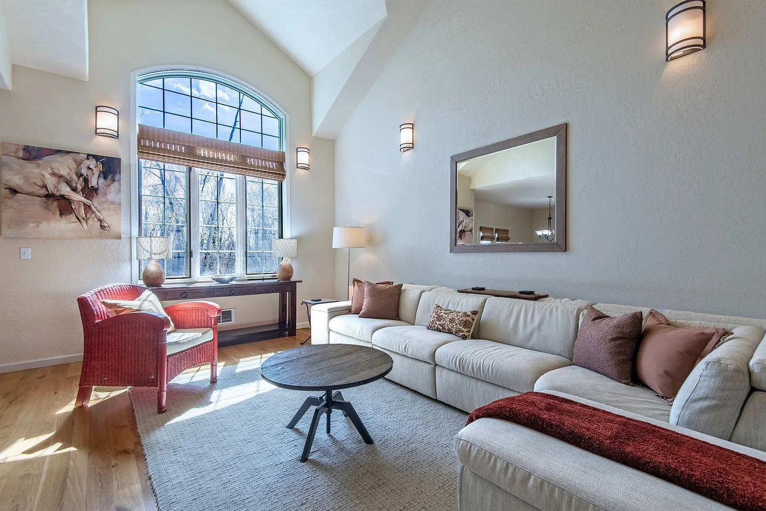 3 bed, 2.0 bath, 1786 sqft, $5,176 — Photo 1