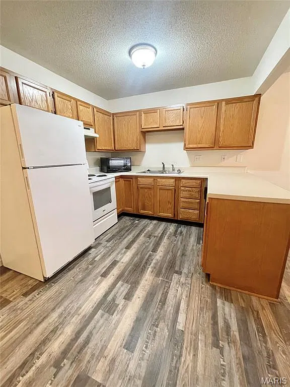 2 bed, 2.0 bath, 1100 sqft, $1,295 — Photo 4