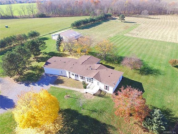2nd image of 4456 Lakeville Groveland Rd