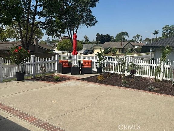 3rd image of 16981 Cumberland Cir