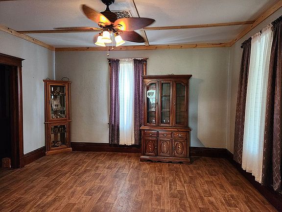 5th image of 409 N Prospect St