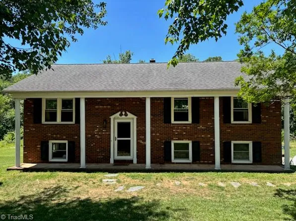 2910 Old Highway 60 Hwy, Ronda, NC 28670