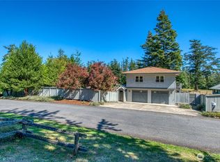 40 Echo Bay Dr, Eastsound, WA 98245