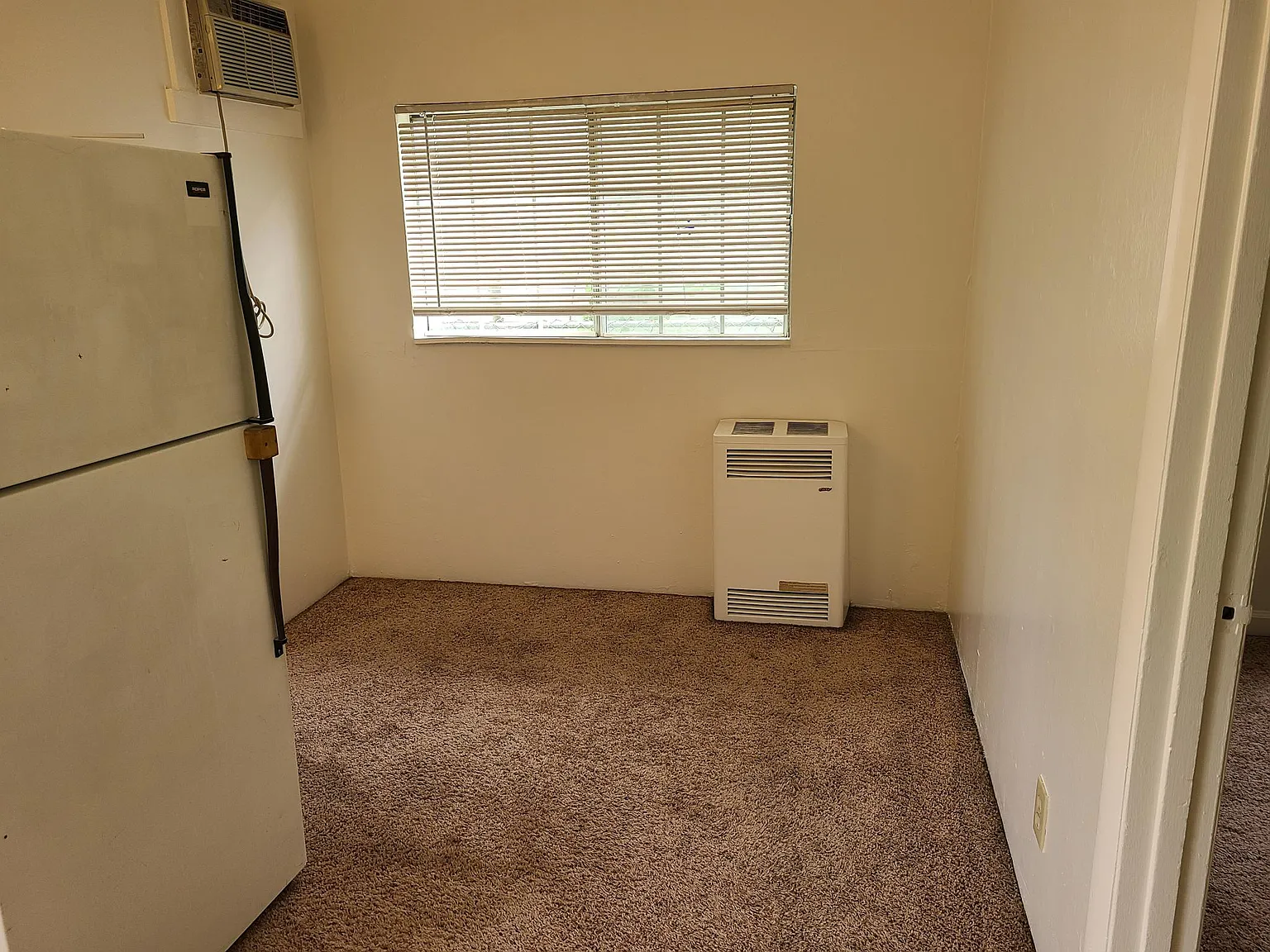 1 bed, 400 sqft, $1,175 — Photo 3