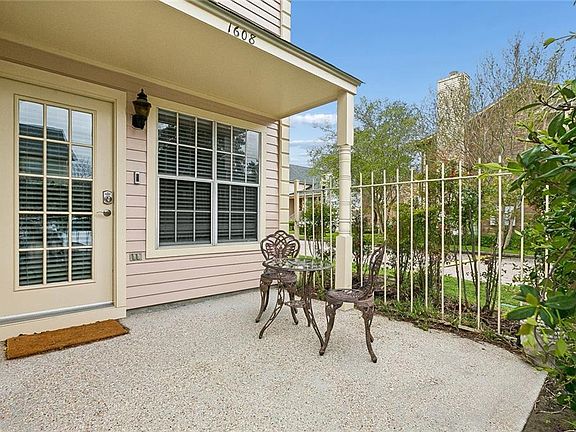 2nd image of 1608 Audubon Trce Unit 1608