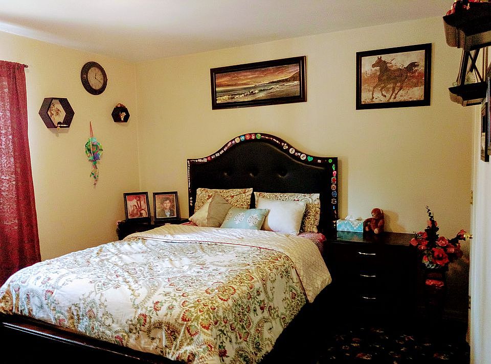 1st image of 221-25 Braddock Ave #33