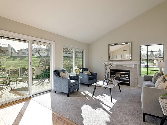 5th image of 3359 Bolsena Ct