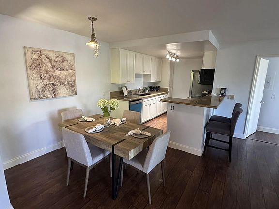 5th image of 227 Woodland Pkwy Unit 265