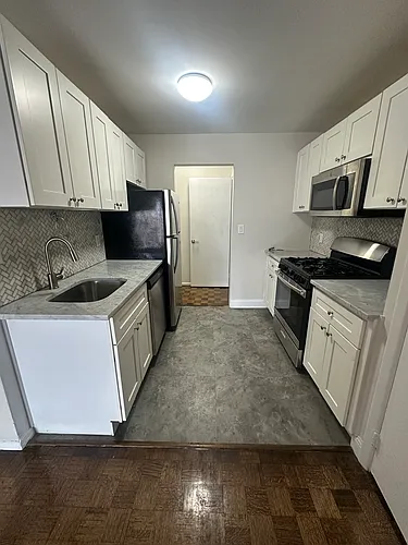 145 Main St Photo 1
