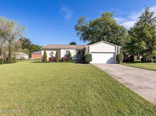 2404 Ruth Haven Ct, Louisville, KY 40220