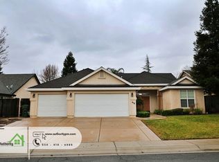 618 Casa Buena St, Redding, CA 96003